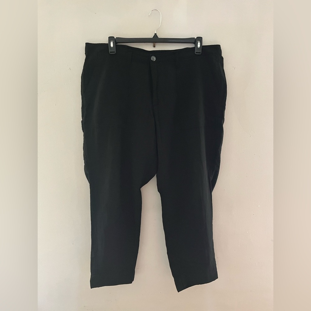 Old Navy Women's Black Capris